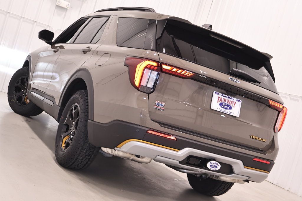 New 2027 Ford Explorer Tremor AWD/4WD image 40