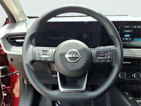 Used 2025 Nissan Kicks SV FWD image 18
