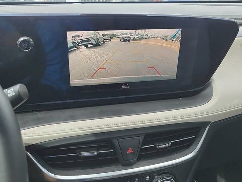 Used 2024 Buick Encore GX Preferred FWD image 16