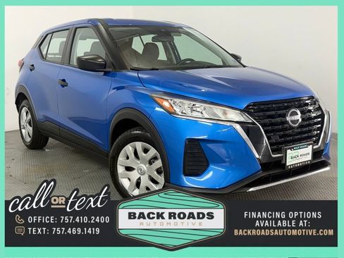 Used 2022 Nissan Kicks S FWD image 1