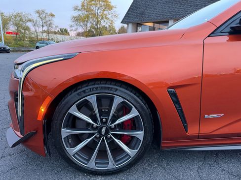 Used 2022 Cadillac CT4 V Blackwing w/ Carbon Fiber 1 Package image 22