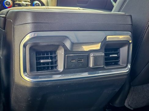 Used 2022 Chevrolet Silverado 1500 LTZ w/ LTZ Premium Package AWD/4WD image 37