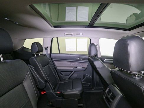 Certified 2023 Volkswagen Atlas SEL R-Line AWD/4WD image 28