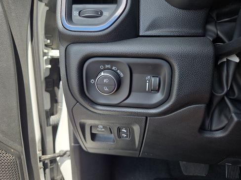 Certified 2023 RAM 1500 Big Horn AWD/4WD image 30