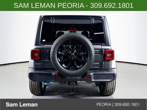 Used 2022 Jeep Wrangler Unlimited Sahara w/ Cold Weather Group image 6