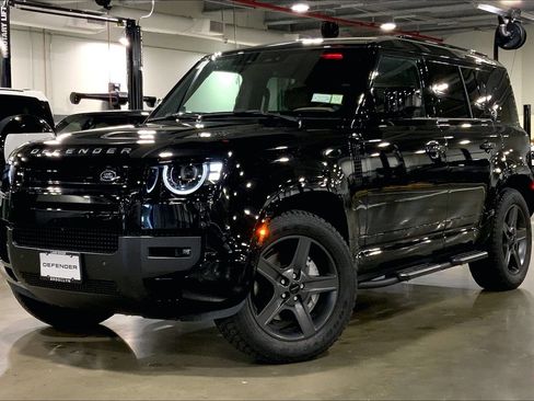 Used 2026 Land Rover Defender 110 X-Dynamic SE AWD/4WD image 1