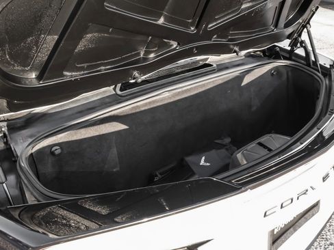 Used 2022 Chevrolet Corvette Stingray Premium Conv w/ Z51 Performance Package RWD image 58