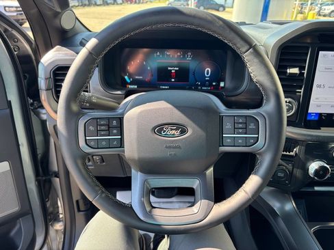 Used 2025 Ford F150 Lariat AWD/4WD image 27