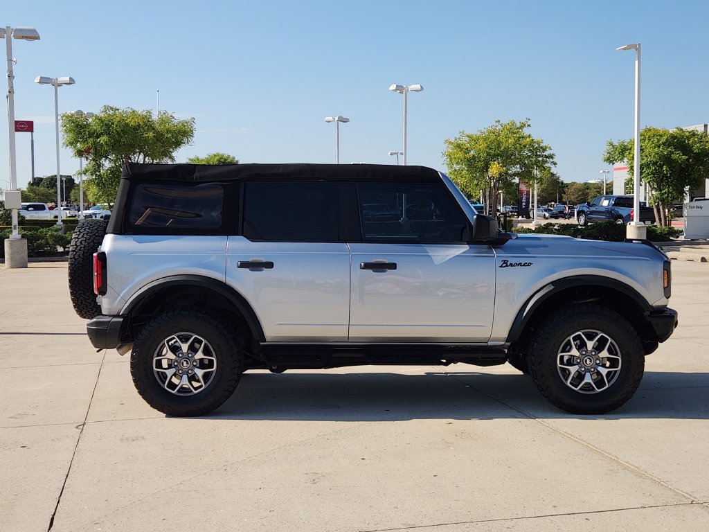 Used 2024 Ford Bronco Badlands AWD/4WD image 4