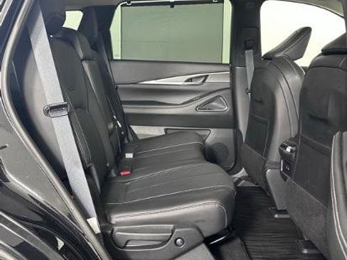 Certified 2025 INFINITI QX60 Luxe w/ Vision Package image 28