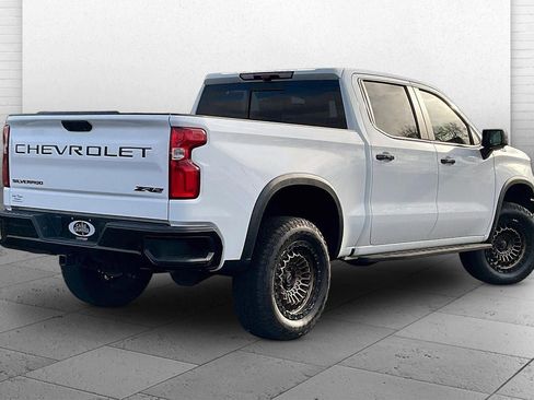 Used 2024 Chevrolet Silverado 1500 ZR2 w/ Technology Package AWD/4WD image 14