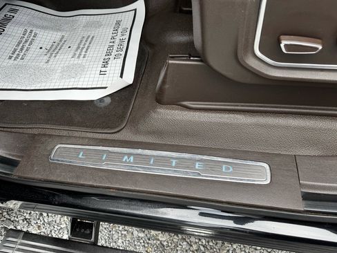 Used 2018 Ford F250 Limited image 23