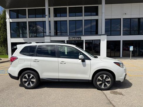 Used 2018 Subaru Forester 2.5i Premium AWD/4WD image 4