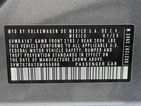 Used 2025 Volkswagen Jetta SE image 12