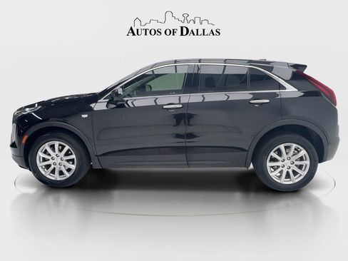 Used 2022 Cadillac XT4 Luxury w/ Cold Weather Package image 6