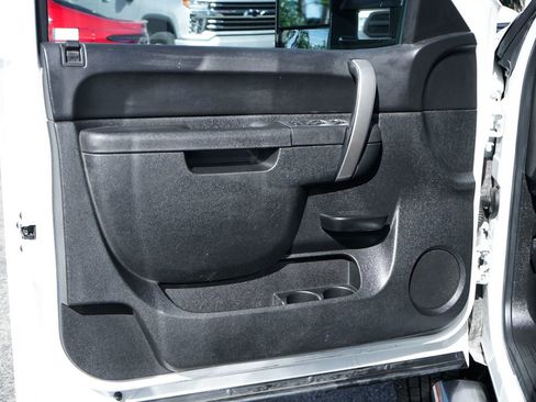 Used 2014 Chevrolet Silverado 2500 LT w/ Custom Sport Truck Package AWD/4WD image 14