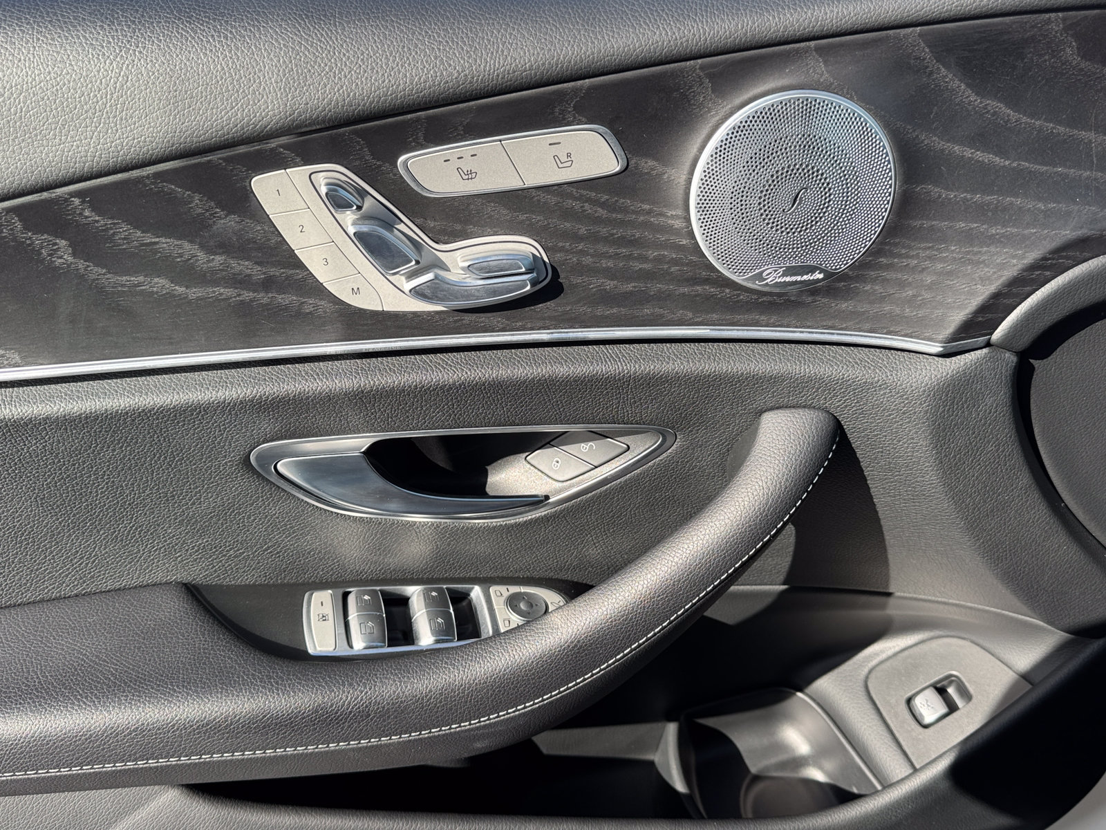 Used 2018 Mercedes-Benz E 300 image 19