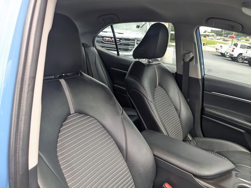 Used 2023 Toyota Camry SE w/ Convenience Package FWD image 25