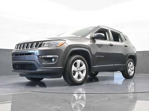 Used 2021 Jeep Compass Latitude w/ Driver Assistance Group image 52