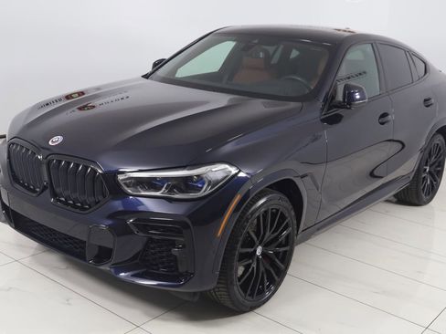 Used 2022 BMW X6 M50i w/ Executive Package image 25