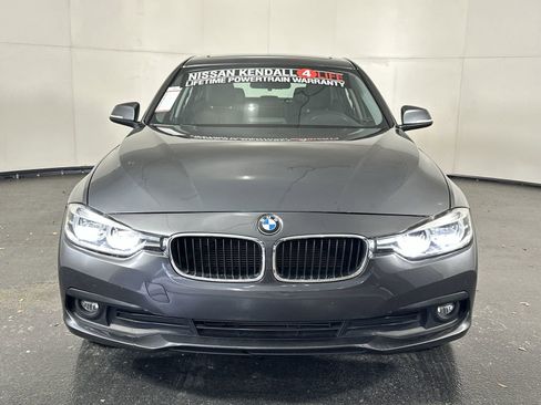 Used 2018 BMW 320i Sedan image 4