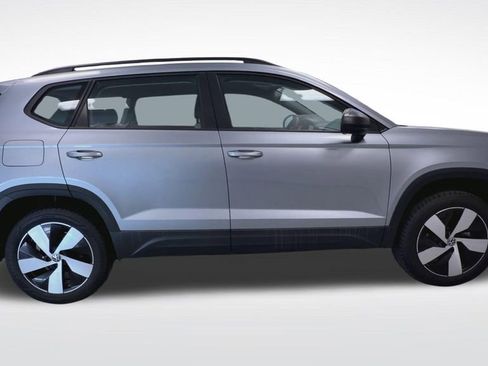 Used 2025 Volkswagen Taos S AWD/4WD image 9