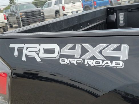 Used 2021 Toyota Tacoma 4x4 Double Cab image 6