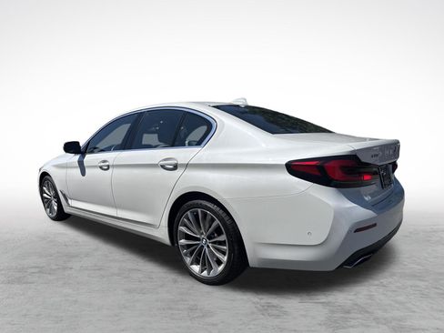 Used 2023 BMW 540i xDrive w/ Premium Package AWD/4WD image 3
