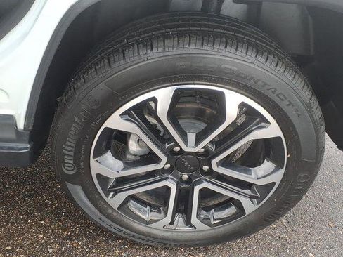 Certified 2024 Jeep Compass Limited image 14