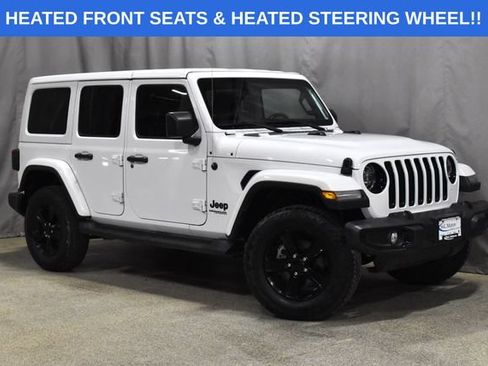 Used 2022 Jeep Wrangler Unlimited Sahara image 3