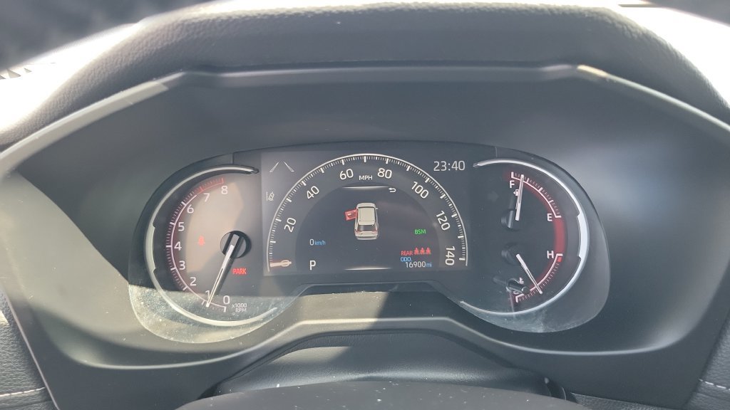 Used 2024 Toyota RAV4 XLE Premium FWD image 21