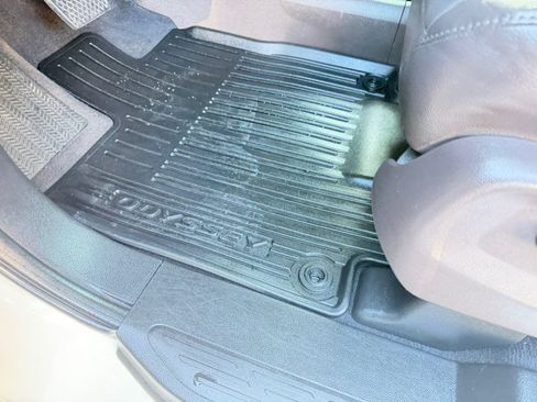 Used 2018 Honda Odyssey Touring image 14