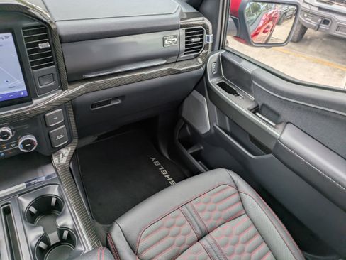 Used 2022 Ford F150 Lariat w/ Equipment Group 502A High AWD/4WD image 18