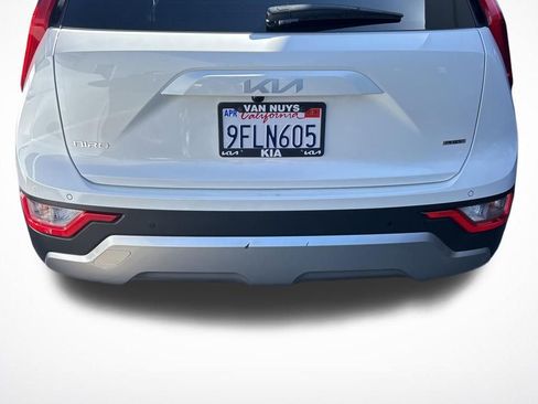 Certified 2023 Kia Niro EX image 4