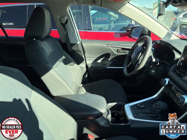 Certified 2025 Toyota RAV4 LE AWD/4WD image 7