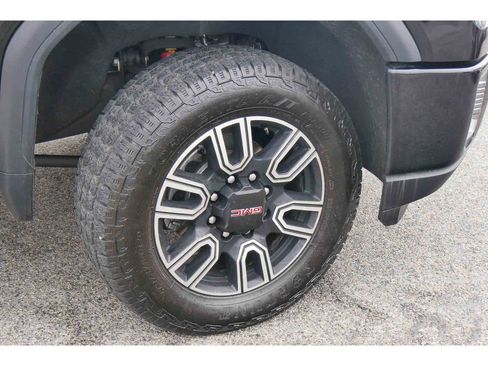 Used 2022 GMC Sierra 2500 AT4 w/ Snow Plow Prep/Camper Package image 33