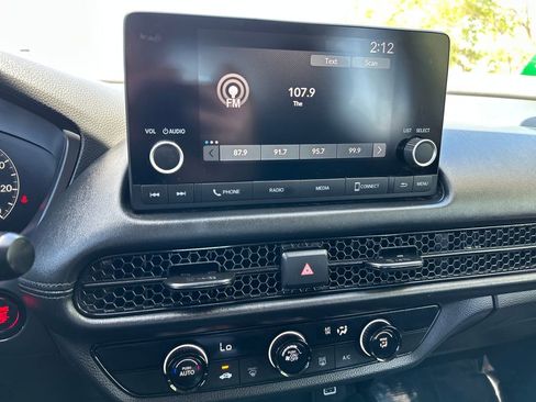 Used 2024 Honda HR-V LX image 11