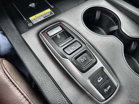 Used 2025 Honda Passport EX-L image 24