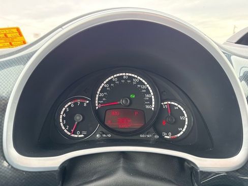 Used 2013 Volkswagen Beetle 2.0T image 15