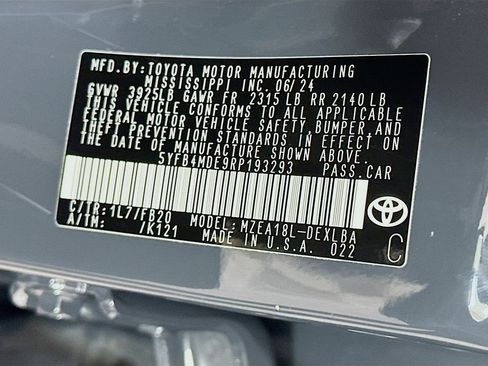 Used 2024 Toyota Corolla LE FWD image 31