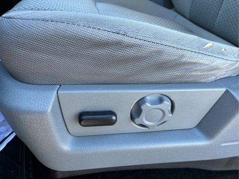 Used 2013 Ford F150 XLT w/ Luxury Equipment Group image 11