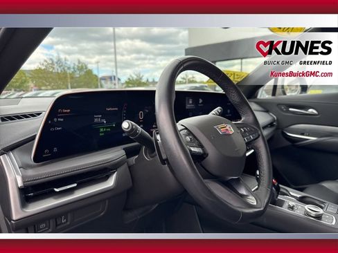 Used 2025 Cadillac XT4 Premium Luxury AWD/4WD image 19