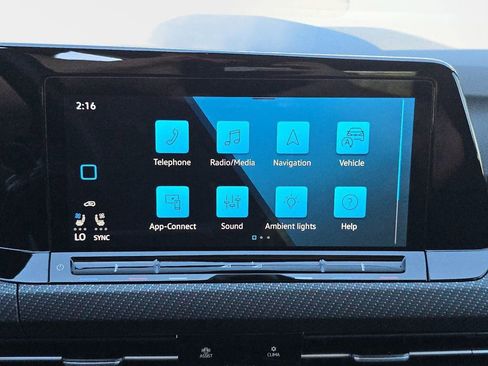 Used 2023 Volkswagen Golf R image 24