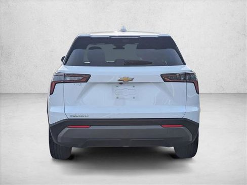 Used 2025 Chevrolet Equinox LT w/ Safety and Technology Package FWD image 6
