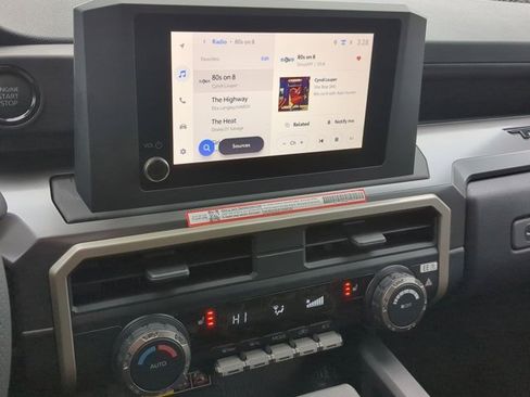 Used 2025 Toyota Tacoma SR5 image 11