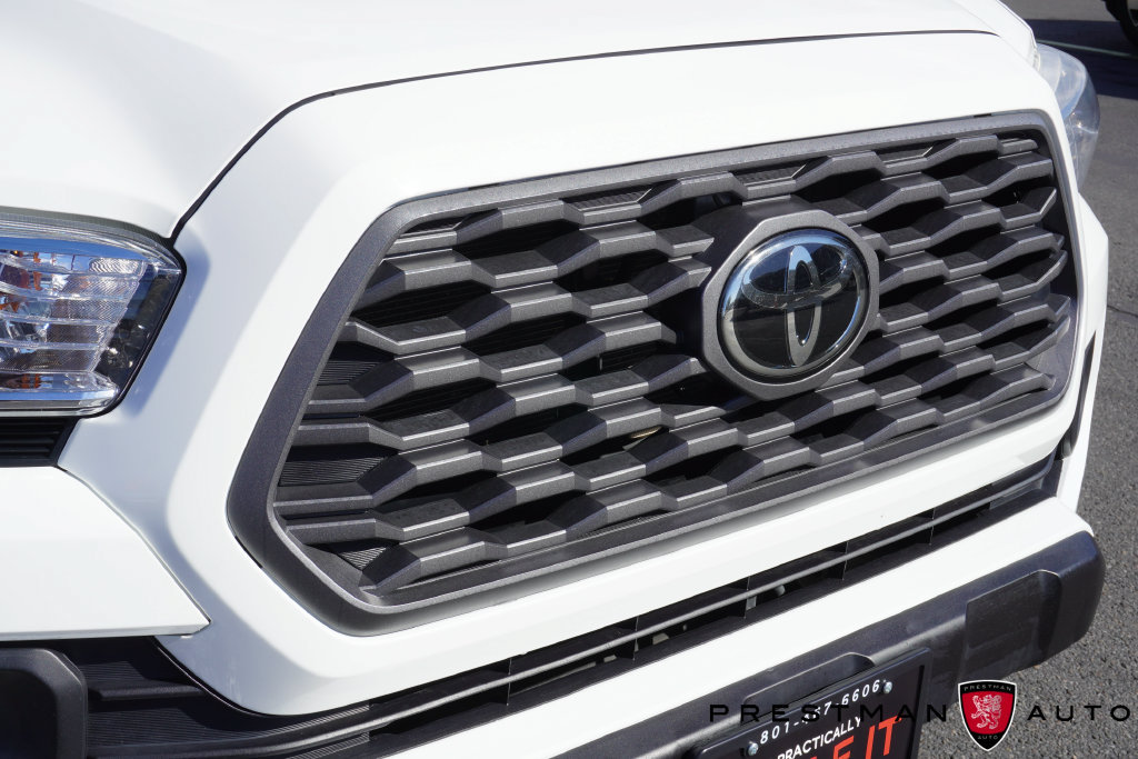 Used 2021 Toyota Tacoma TRD Off-Road w/ TRD Premium Off Road Package AWD/4WD image 17