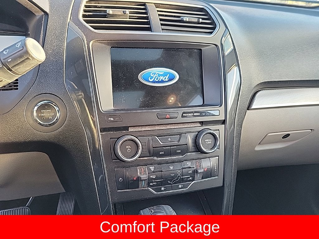 Used 2018 Ford Explorer XLT w/ Equipment Group 202A AWD/4WD image 10