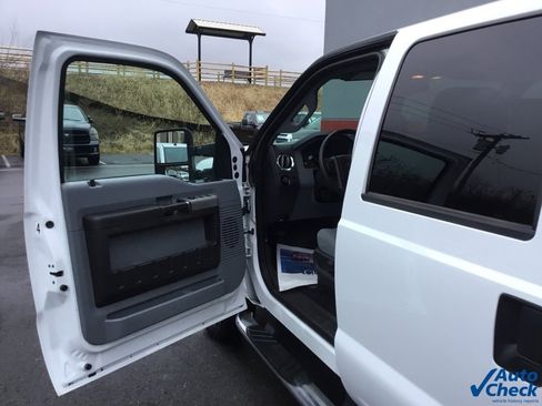 Used 2016 Ford F250 XLT image 41