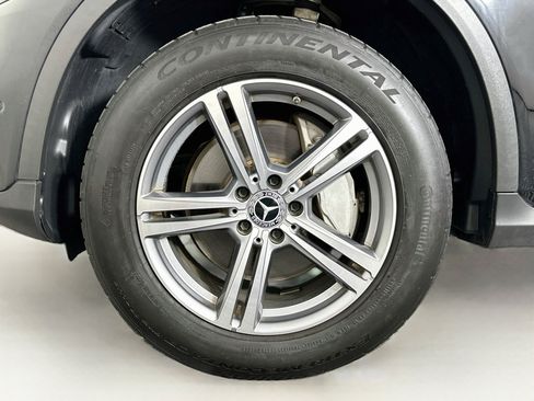 Used 2022 Mercedes-Benz GLC 300 4MATIC w/ Multimedia Package Lite image 11