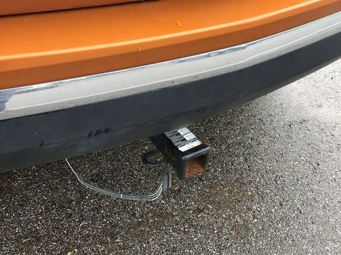 Used 2018 Chevrolet Equinox LS image 3